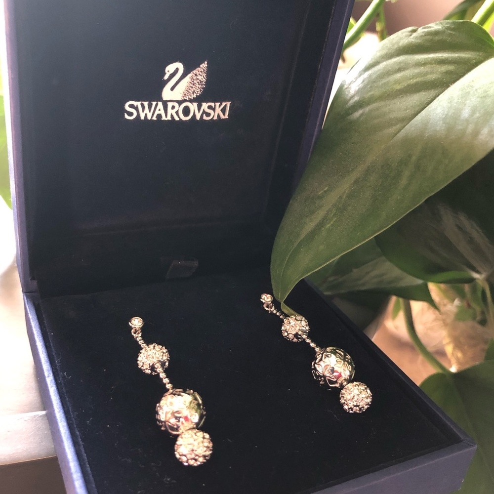 ❤️Authentic Swarovski crystal Earrings Valentine’s Day!